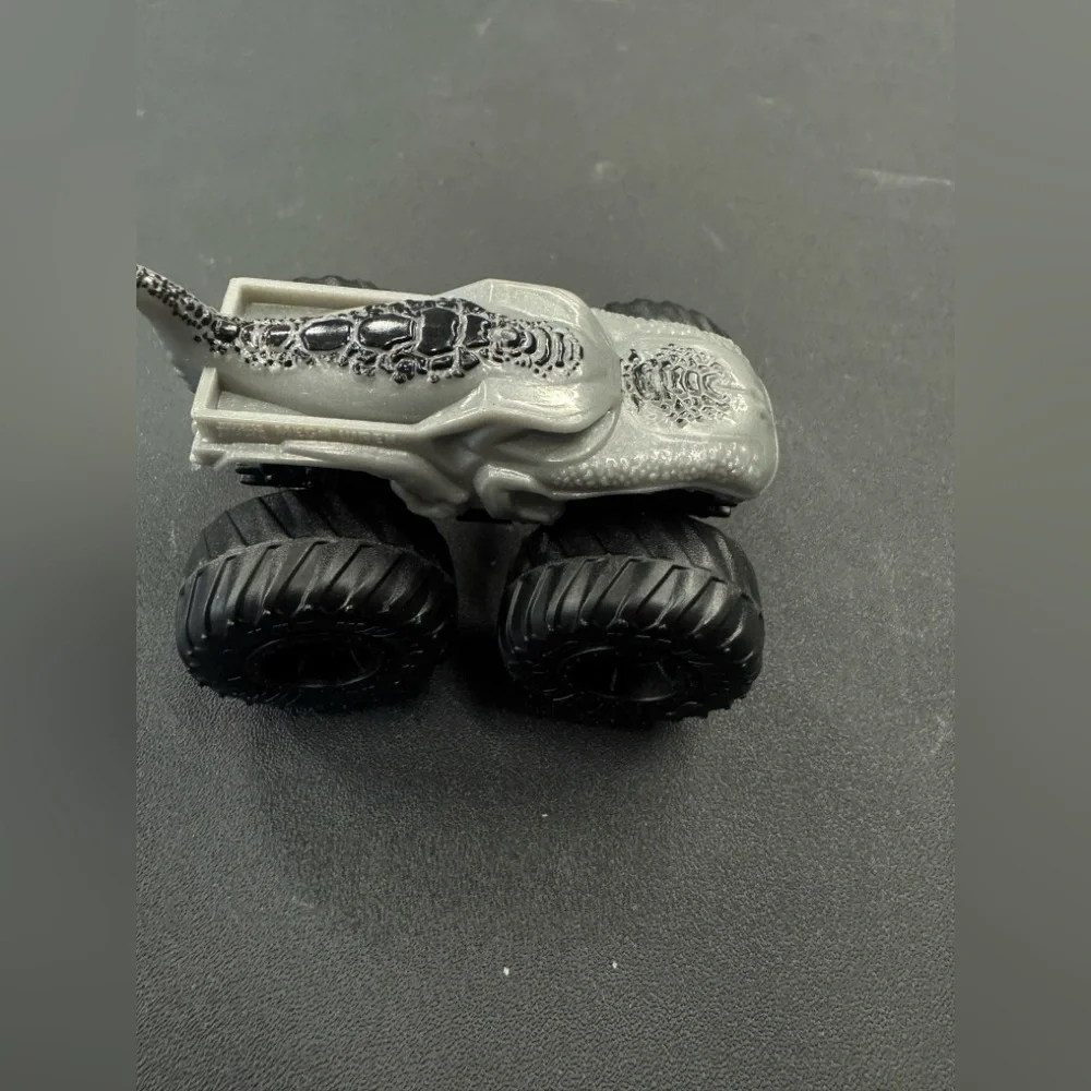 MEGA WREX 2021 Hot Wheels Mini-Monster Trucks Mattel Toys. Age3 -Plastic- - Picture 3 of 5
